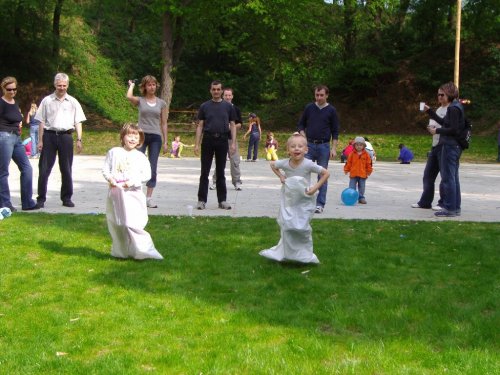 Otevírání studánky nad Žlebem - 7.5.2006
